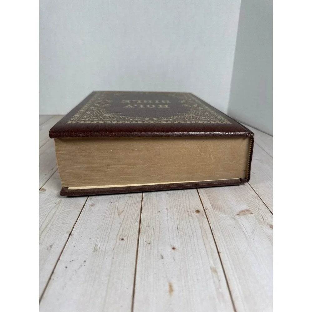 Holy Bible KJV Family Altar Red Letter Edition Crusade Bible Publishers